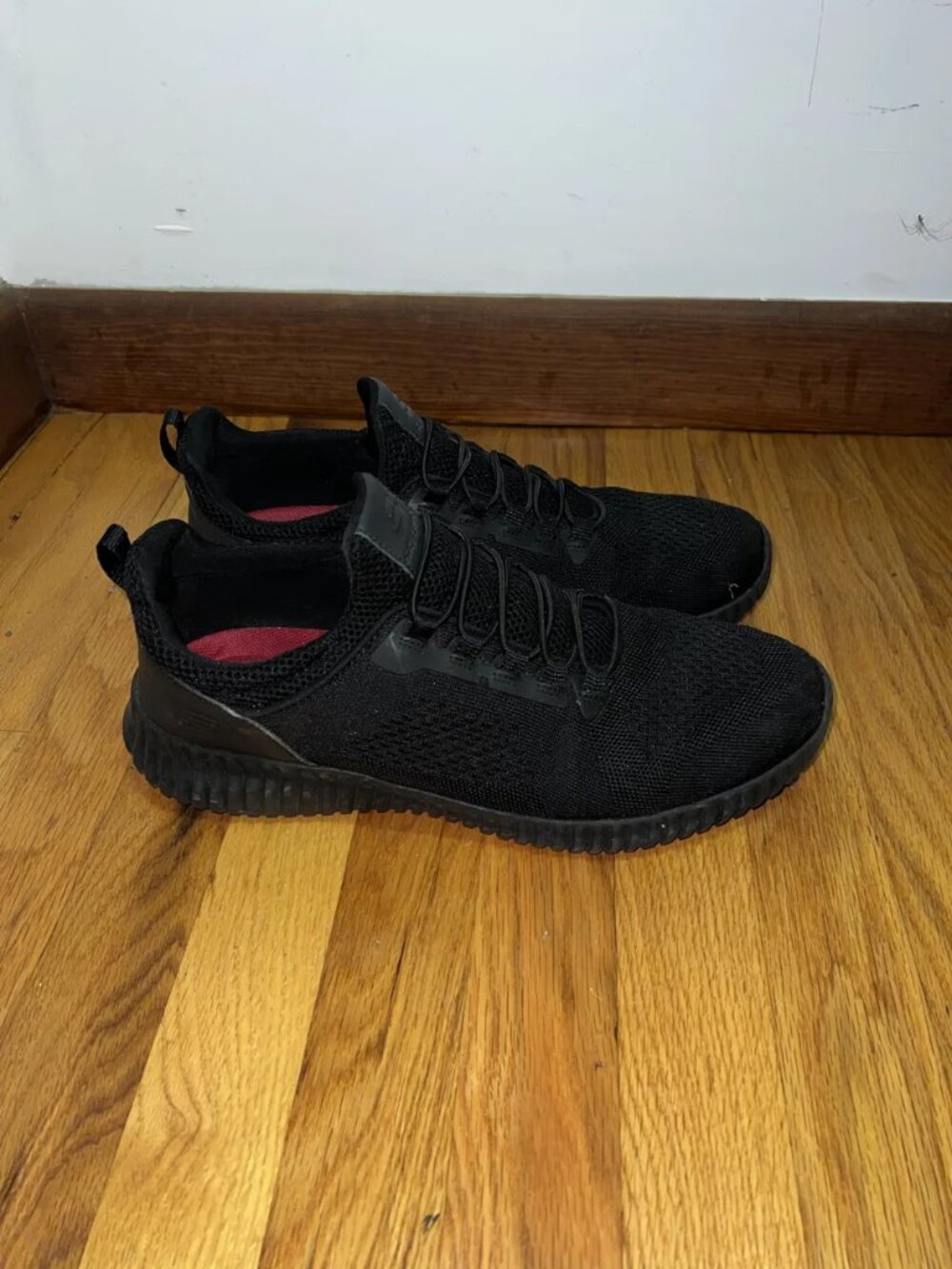 Skechers Work Relaxed Fit Slip Resistant Black Knit Sneakers Men's 11.5